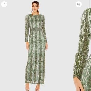 NWT | Mac Duggal 5981 Sage Long Sleeve Crystal Fringe Column Gown Size 10